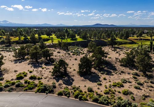 180-65877 Sage Canyon Ct, Bend, OR, 97701-0123 | Card Image