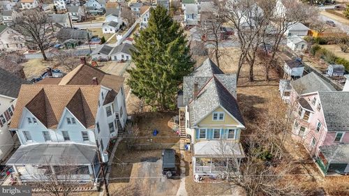 719 North St, Jim Thorpe, PA, 18229-2211 | Card Image
