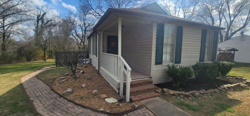 715 Sherwood Ave, Athens, TN, 37303-2733 | Card Image