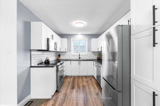 4 Verona St, House other with 4 bedrooms, 2 bathrooms and 2 parking in Trenton ON | Image 12