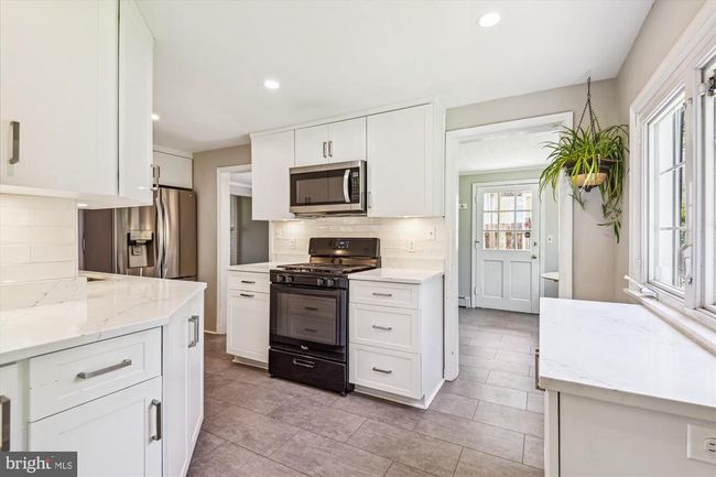 1402 Ruxton Rd, House other with 3 bedrooms, 2 bathrooms and null parking in BALTIMORE MD | Image 11