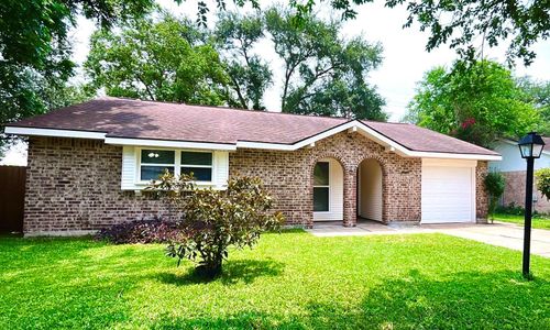 13419 Greenway Dr, Sugar Land, TX, 77498-2315 | Card Image