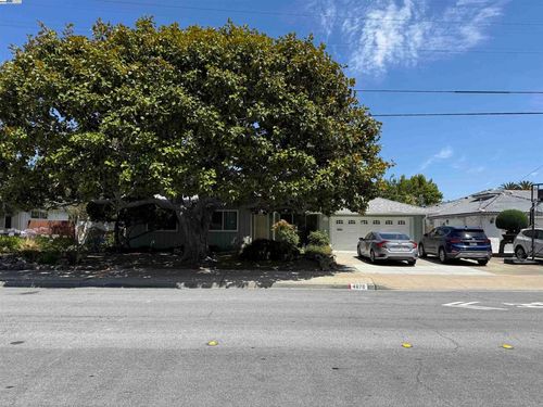 4670 Eggers Dr, Fremont, CA, 94536-6750 | Card Image
