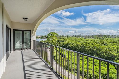 244-244 Mariner Dr, Tarpon Springs, FL, 34689-5839 | Card Image