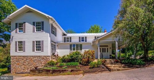 17026 Simpson Cir, PAEONIAN SPRINGS, VA, 20129-1732 | Card Image
