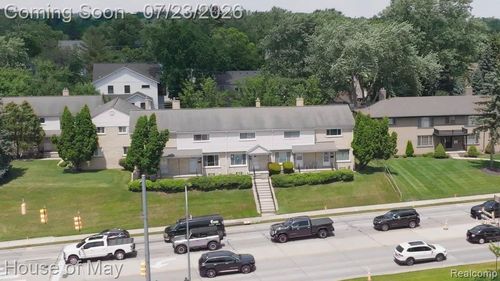 2099 E Maple Rd, Birmingham, MI, 48009-6512 | Card Image