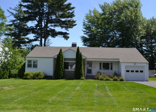 99 Iroquois Rd, West Hartford, CT, 06117-2125 | Card Image