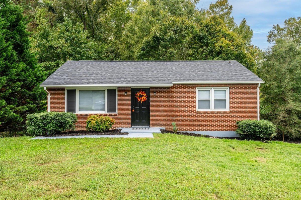 Hopkins St, Danville, VA 24541