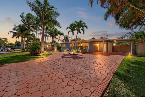 624 Nw 28th Street, Wilton Manors, FL, 33311 | Card Image