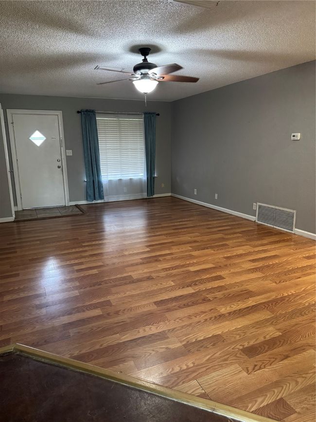 616 E Main St, House other with 4 bedrooms, 2 bathrooms and null parking in Pilot Point TX | Image 12