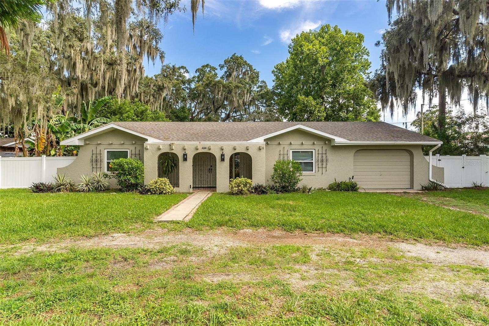 Grand Island Shores Rd, Eustis, FL 32726