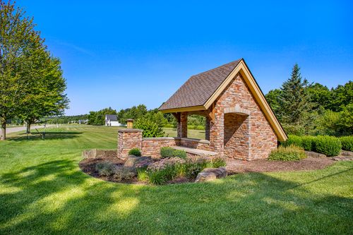 106 Stonegate Dr, Battle Creek, MI, 49015-7646 | Card Image