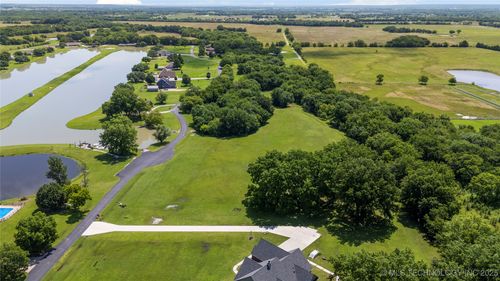 5544 Lake Dr, Mounds, OK, 74047-5090 | Card Image