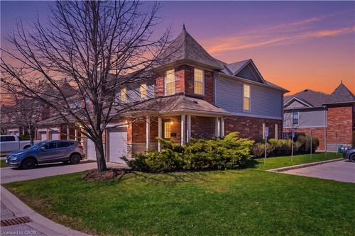 124 Gosling Gardens Gardens, Guelph, ON, N1G5K6 | Card Image