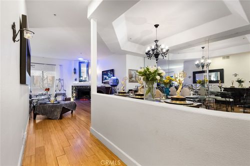 unit-103-10626 Valley Spring Ln, Toluca Lake, CA, 91602-3251 | Card Image