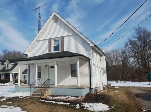 8062 Adler Rd, Lambertville, MI, 48144-9740 | Card Image