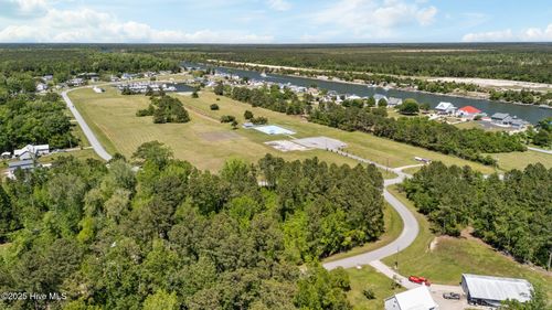 113 Sea Gate Blvd, Newport, NC, 28570-9667 | Card Image