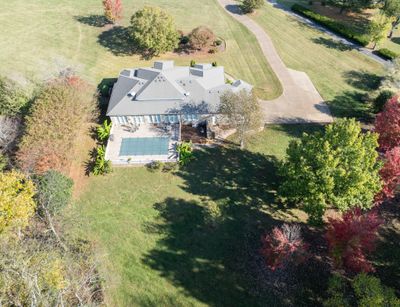 4815 Bethesda Rd, House other with 3 bedrooms, 3 bathrooms and 6 parking in Thompsons Station TN | Image 2