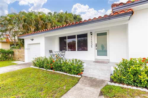 11535 Nw 2nd Ave, Miami, FL, 33168-4401 | Card Image