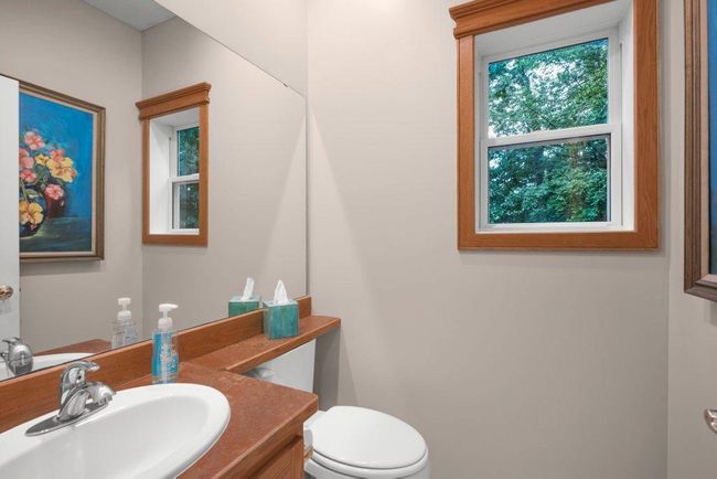Main Floor Bath | Image 15