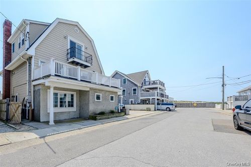 30 Buffalo Ave, East Atlantic Beach, NY, 11561-1026 | Card Image