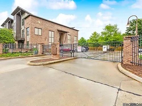 16-333 E Boyd Dr, Baton Rouge, LA, 70808-4891 | Card Image