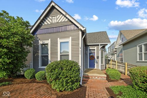 820 California St, Indianapolis, IN, 46202-3046 | Card Image