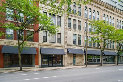 apt-422-112 W Washington Blvd, Fort Wayne, IN, 46802-3039 | Card Image