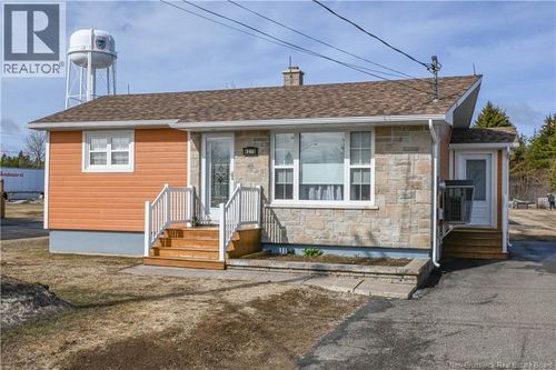 4279 Beauregard St, Tracadie-Sheila, NB, E1X1C4 | Card Image