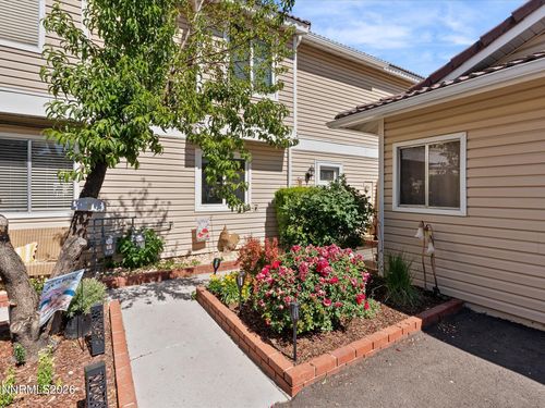 1122 Bradley Sq, Sparks, NV, 89434-1608 | Card Image