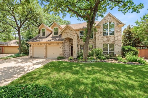 3906 Brookfield Dr, Arlington, TX, 76001-5223 | Card Image