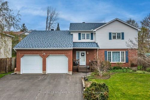 1954 Catherine St, Rockland, ON, K4K1H6 | Card Image