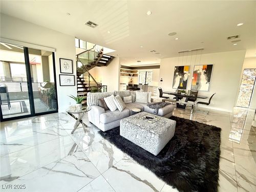 426 Tranquil Peak Ct, Henderson, NV, 89012-5848 | Card Image