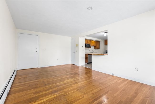 APT-6 - 50 Tuttle St, Condo with 2 bedrooms, 1 bathrooms and 1 parking in Wakefield MA | Image 13