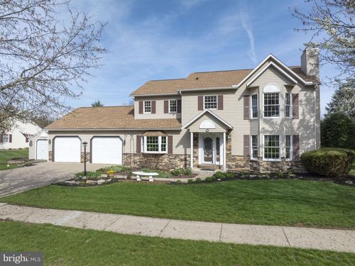 411 Gregory Ln, BELLEFONTE, PA, 16823-8633 | Card Image