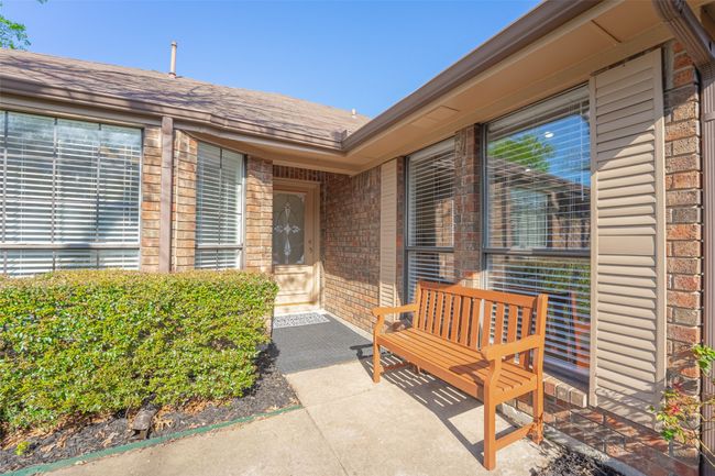 Front entrance to the home | Image 5