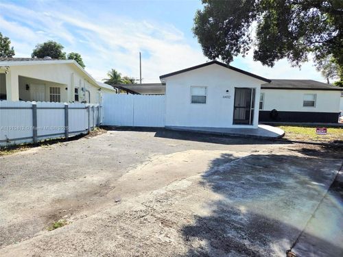 6432 Dewey St, Hollywood, FL, 33023-1704 | Card Image