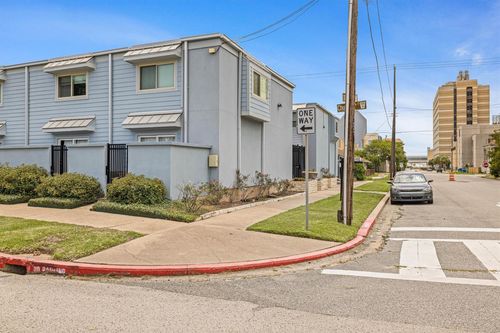 3-525 11th St, Galveston, TX, 77550-5053 | Card Image