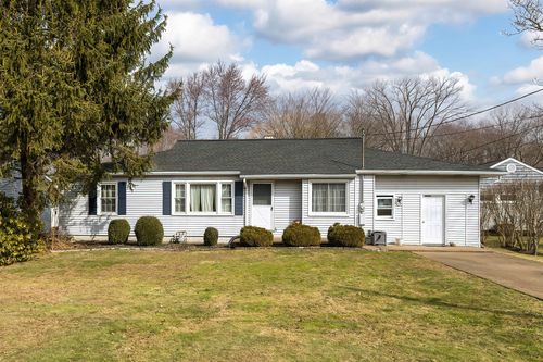 417 Parkside Dr, Erie, PA, 16511-2432 | Card Image