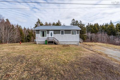 39 Oakridge Rd, Church Point, NS, B0W1M0 | Card Image