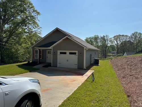 210 E Greenwood St, Landrum, SC, 29356-1110 | Card Image