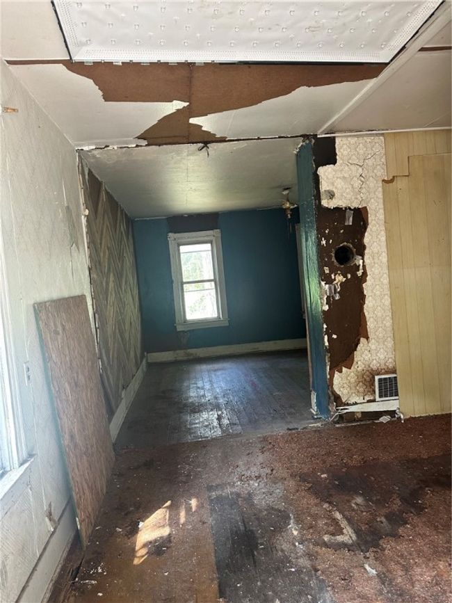 228 Walnut Street, House other with 2 bedrooms, 1 bathrooms and null parking in Donora PA | Image 11