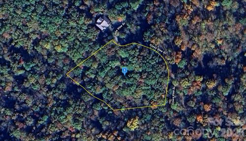 243 Cross Vine Dr, Tuckasegee, NC, 28783 | Card Image