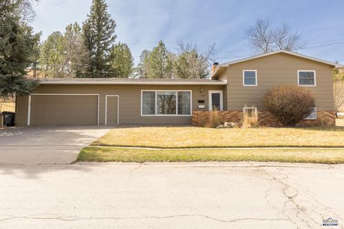 3209 Tomahawk Dr, Rapid City, SD, 57702-5070 | Card Image