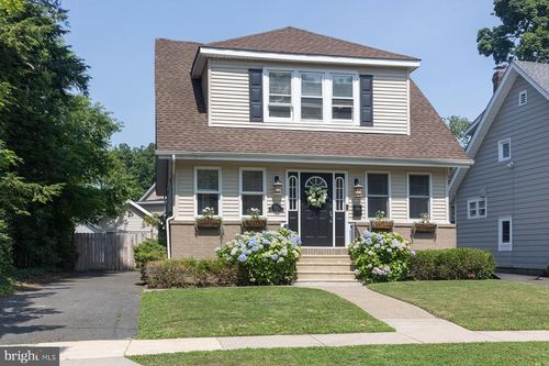 121 E Stiles Ave, COLLINGSWOOD, NJ, 08108-1916 | Card Image