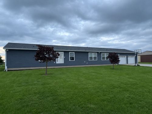 2730 E State Route 9, Rankin, IL, 60960-9112 | Card Image