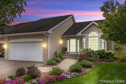 1918 Dunlin Ct Ne, Grand Rapids, MI, 49505-7150 | Card Image