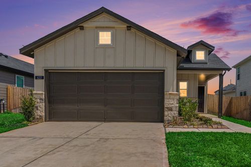 622 Amber Falls Dr, Montgomery, TX, 77356-2334 | Card Image