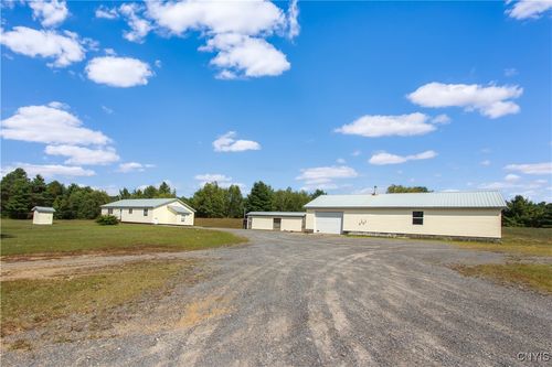 8 Vrooman Rd, Harrisville, NY, 13648-3284 | Card Image