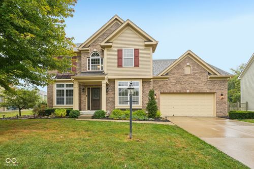 5985 Pine Bluff Dr, Avon, IN, 46123-6681 | Card Image